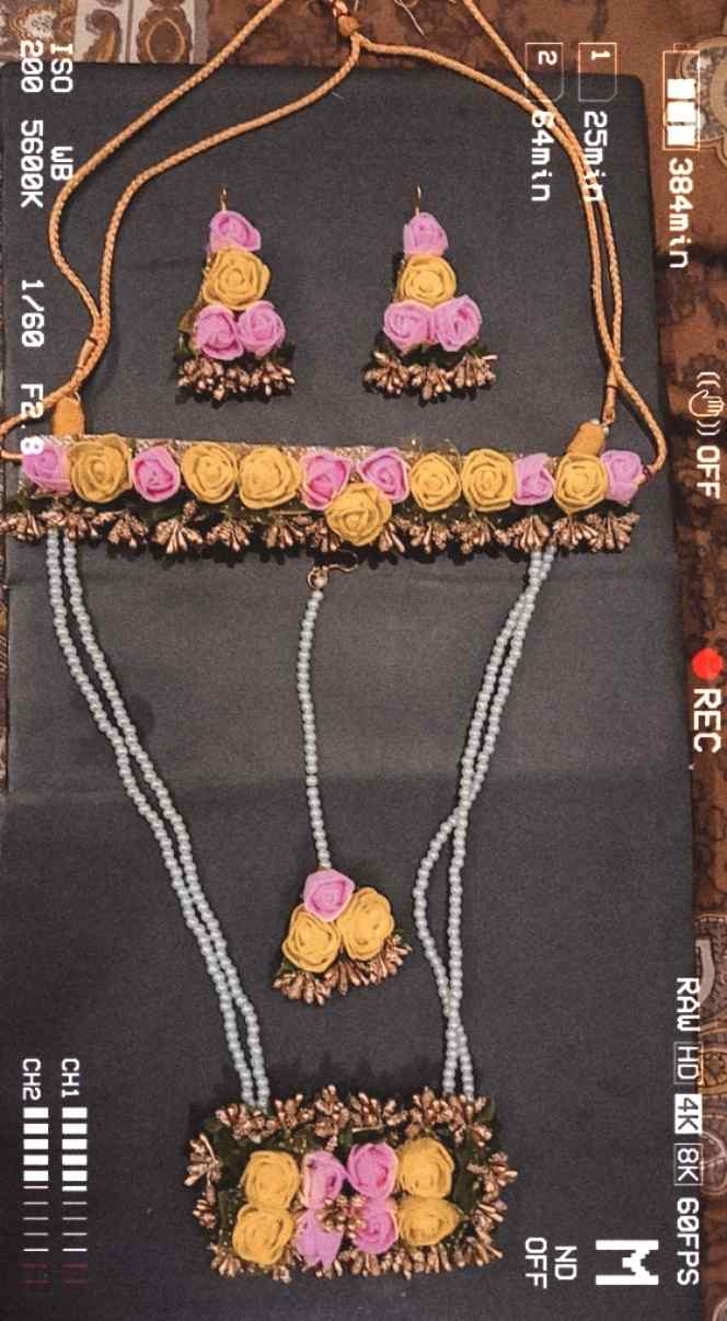 Artificial flower jewellery