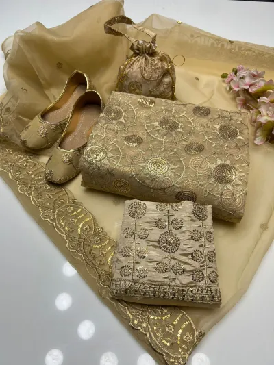 luxury wedding dresses collection with khussa and bag